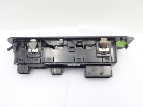 RIFTER BERLINGO DOBLO COMBO przełącznik panel szyb kierowcy 98421760 IGŁA