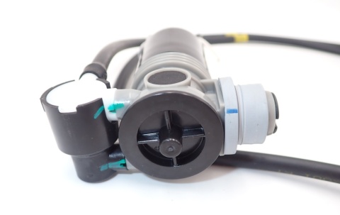 TOYOTA YARIS CROSS POMPKA SPRYSKIWACZY WĘŻE KOMPLET 1094799 002