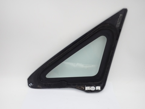 HONDA JAZZ II 02-08 SZYBA SZYBKA KAROSERYJNA PAASAŻERA PRAWY PRZÓD TRÓJKĄT