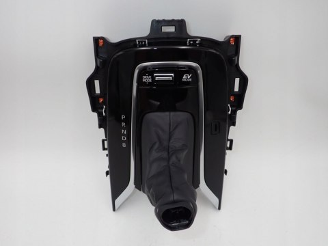 COROLLA E21 LIFT OD 2024 RAMKA OSŁONA MIESZKA TUNELU ŚRODKOWEGO - JAK NOWA