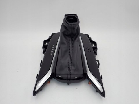 COROLLA E21 LIFT OD 2024 RAMKA OSŁONA MIESZKA TUNELU ŚRODKOWEGO - JAK NOWA