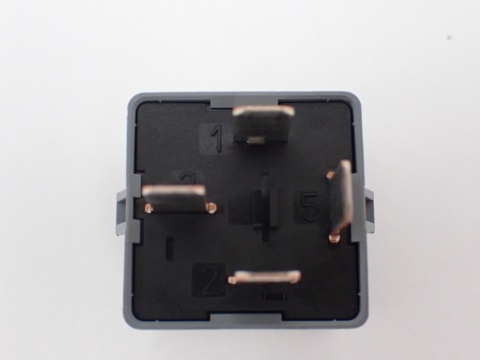 CITROEN PEUGEOT DS PRZEKAŹNIK 314 9805295780 V23136-B0001-X109 JAK NOWY