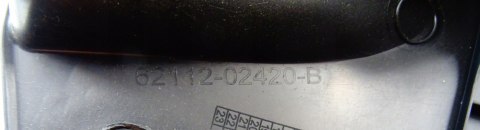 TOYOTA COROLLA E21 OSŁONA PROGU LEWY PRZÓD 62112-02420 - JAK NOWA