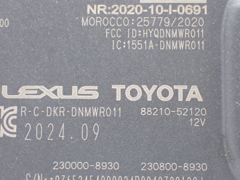 TOYOTA YARIS CROSS RADAR SENSOR CZUJNIK DISTRONIC 88210-52120 - JAK NOWY EU