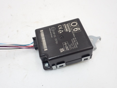 TOYOTA YARIS CROSS PRZEKAŹNIK STEROWNIK KEY TPMS 897B00D060 JAK NOWY OE EU