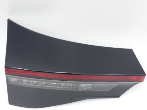 Toyota Yaris Cross LAMPA LEWY TYŁ KLAPA LED 815900DB70 - JAK NOWA OE EU