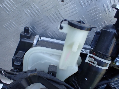 TOYOTA YARIS CROSS ZESTAW CHŁODNIC CHŁODNICA WENTYLATO KOMPLET - JAK NOWY OE EUROPA 4221367672