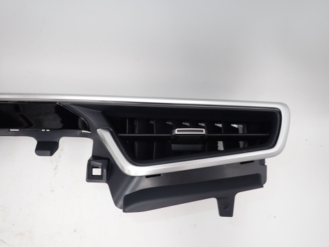 TOYOTA COROLLA E21 LIFT 24- DEKORY DESKI KRATKI NAWIEWU LICZNIKA ZESTAW JAK NOWE EU 5566202650 5565002840 556412830 5541102A20