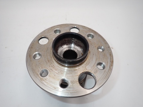 LEXUS NX 450 h+ -22 PIASTA ŁOŻYSKO TYŁ L=P 4X4 42410F6010 JAK NOWA OE EU