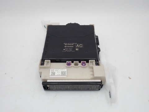 TOYOTA COROLLA E21 XII SUZUKI SWACE MODUŁ STEROWNIK MULTIPLEX BODY JAK NOWY OE EU 89221-02C70 82730-1A020-A