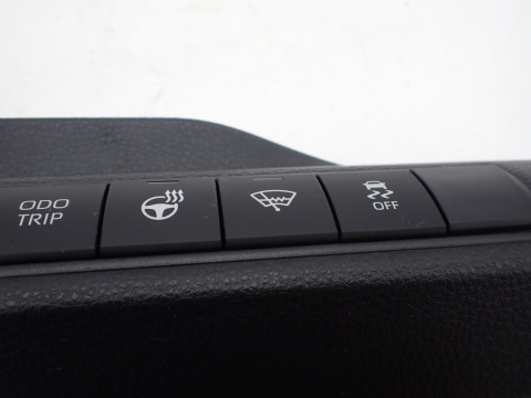 TOYOTA COROLLA E21 LIFT 24- osłona panel przycisków światła ogrzewanie ODO - JAK NOWY OE EU 5543202800
