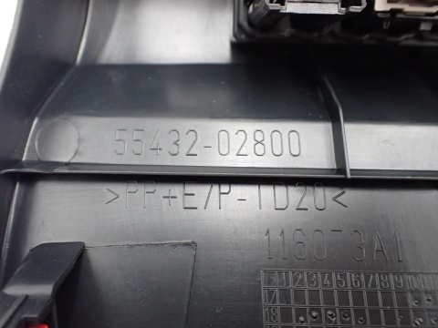 TOYOTA COROLLA E21 LIFT 24- osłona panel przycisków światła ogrzewanie ODO - JAK NOWY OE EU 5543202800