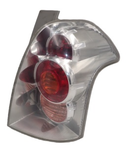 TOYOTA COROLLA VERSO LIFT lampa prawy tył PT0F-01 OF-01 FARBA kpl + wkład OE EUROPA