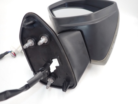 TOYOTA YARIS CROSS LUSTERKO LEWE 8 PIN KOD 10202200 LAKIERU 6X1 - JAK NOWE OE EUROPA