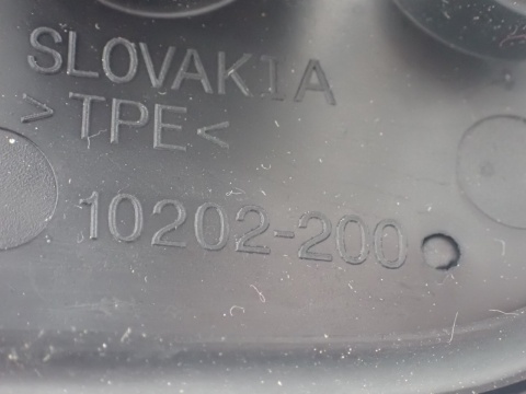 TOYOTA YARIS CROSS LUSTERKO LEWE 8 PIN KOD 10202200 LAKIERU 6X1 - JAK NOWE OE EUROPA
