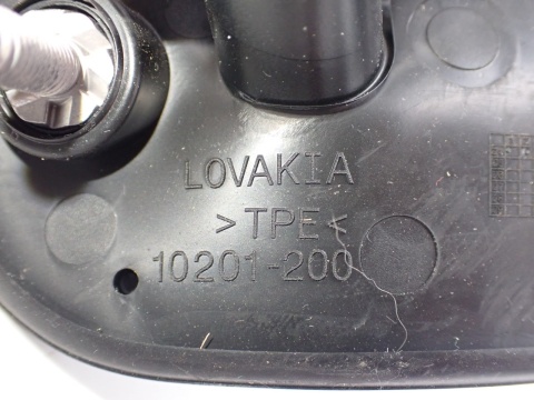 TOYOTA YARIS CROSS LUSTERKO PRAWE 8 PIN KOD 10201200 LAKIERU 6X1 - JAK NOWE OE EUROPA