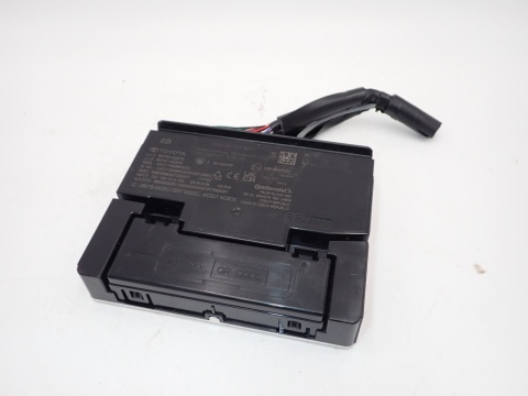 TOYOTA YARIS CROSS MODUŁ STEROWNIK 8674002270 8674102200 - JAK NOWY OE EU