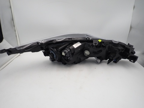 Toyota Corolla E21 '24 LIFT sedan LAMPA REFLEKTOR LEWY PRZÓD 81150-02T31-00 - JAK NOWY OE EUROPA