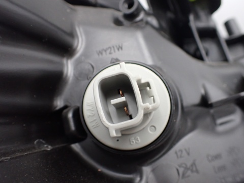 Toyota Corolla E21 '24 LIFT sedan LAMPA REFLEKTOR LEWY PRZÓD 81150-02T31-00 - JAK NOWY OE EUROPA