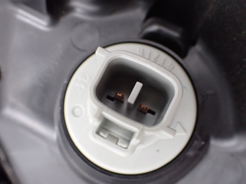 Toyota Corolla E21 '24 LIFT sedan LAMPA REFLEKTOR PRAWY PRZÓD 81110-02T31-00 - JAK NOWY OE EU